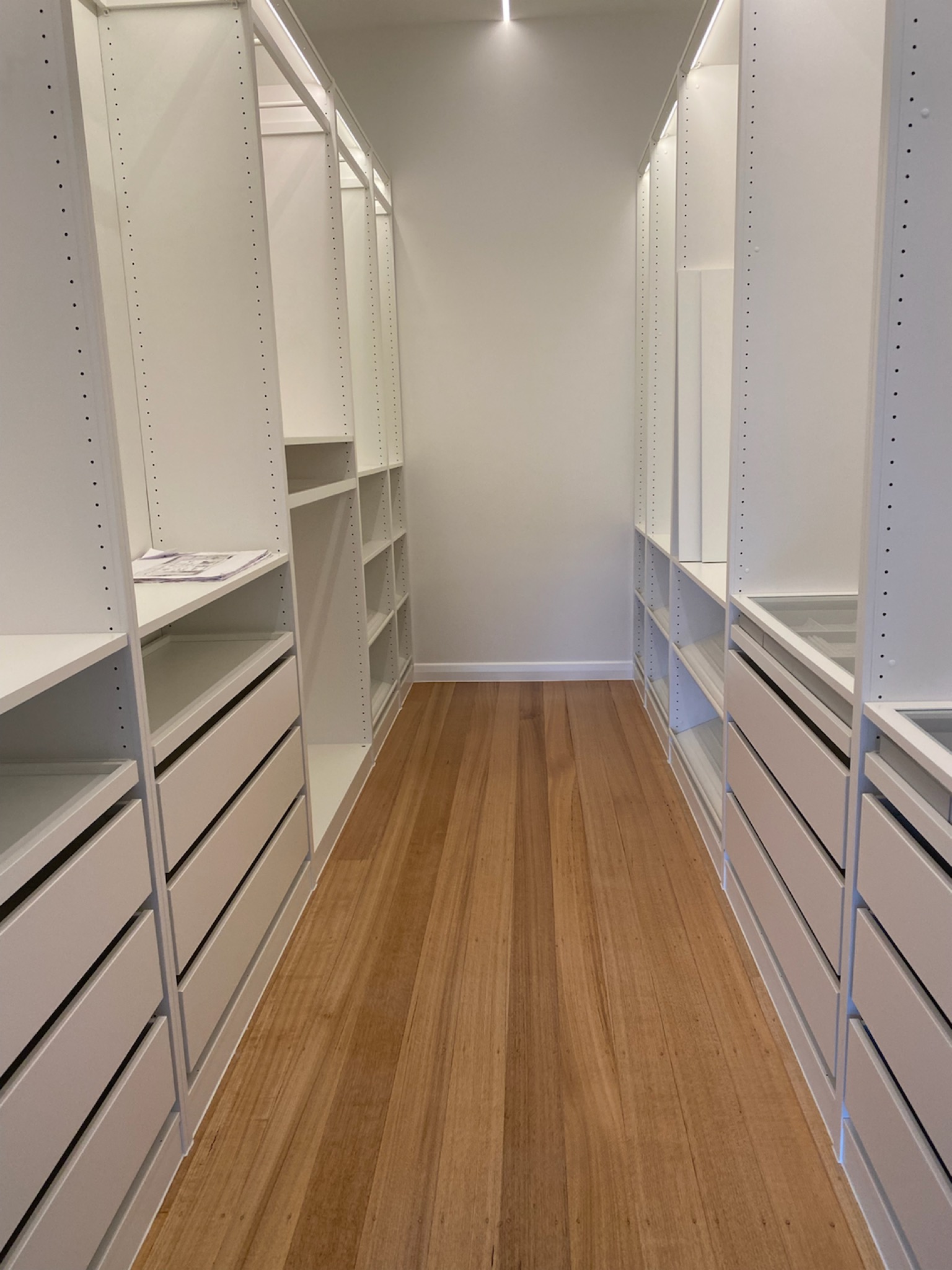 walk in wardrobe