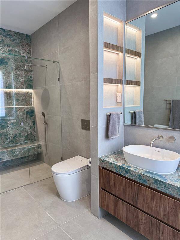 como avenue ENSUITE bathroom renovation