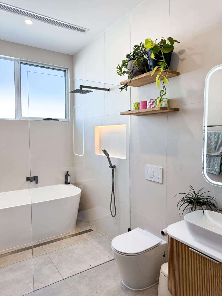 dery st northcote main bathroom
