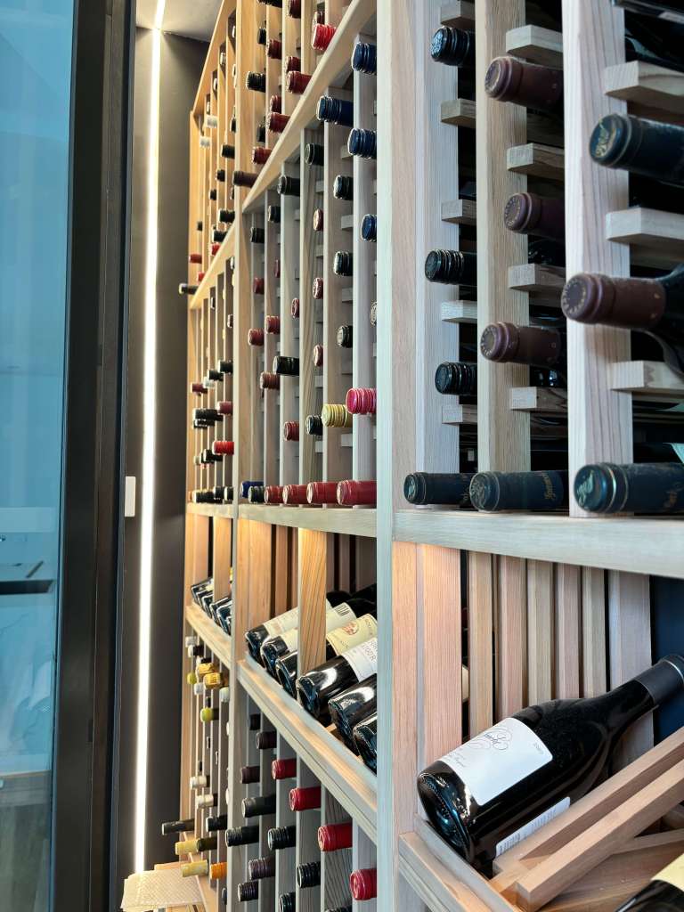 como avenue wine cellar