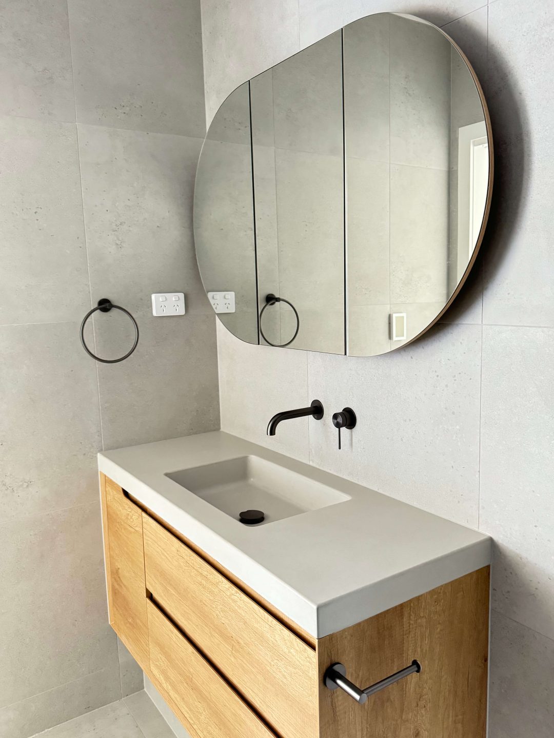 205 bastings street northcote ensuite bathroom