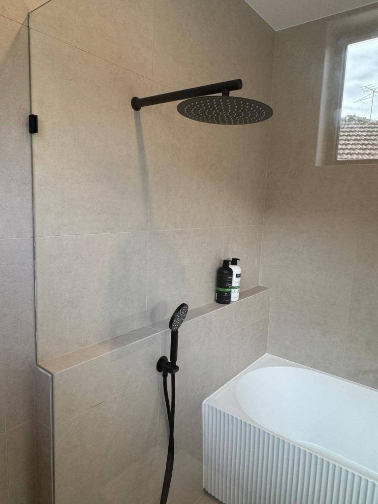 251 Mitcham Road After Main Bath Shower Head