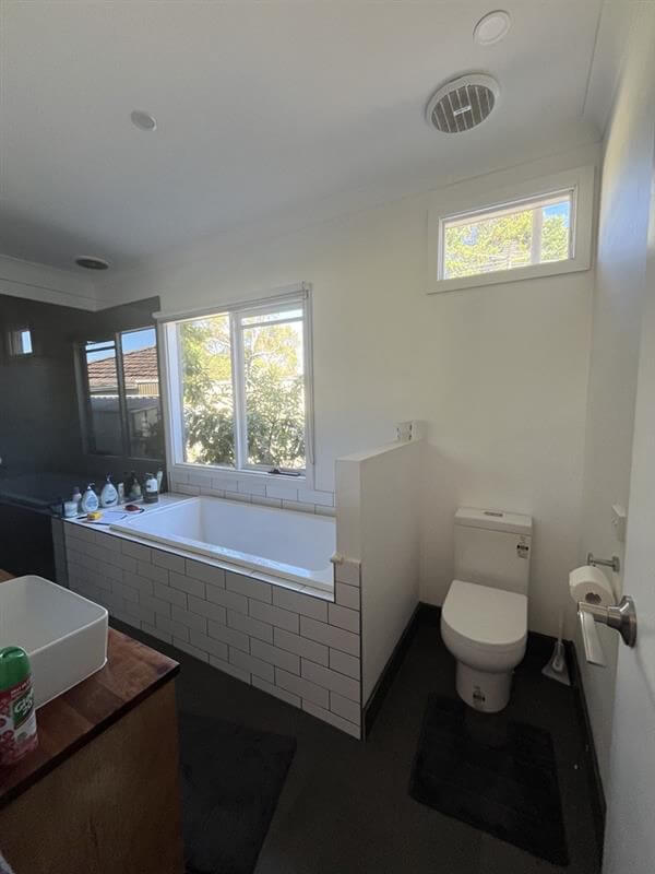 251 Mitcham Road Before Main Bath Toilet